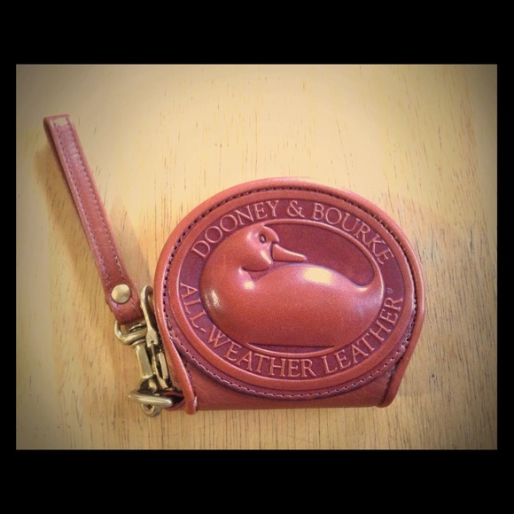Dooney & bourke coin purse.!