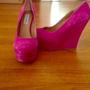 Steve Madden wedges