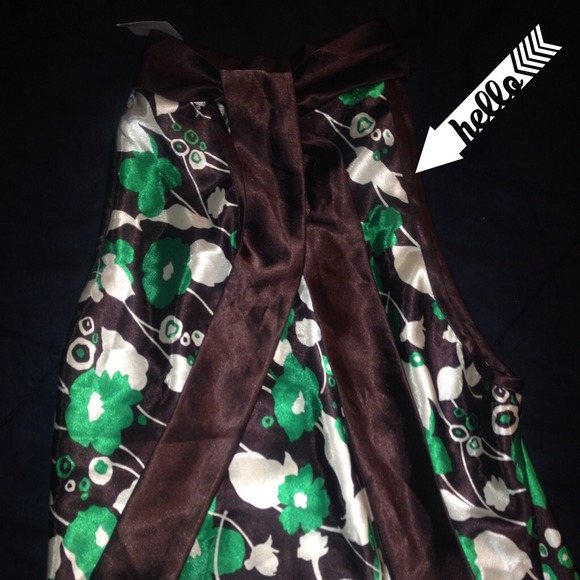 Halter top - Picture 3 of 4