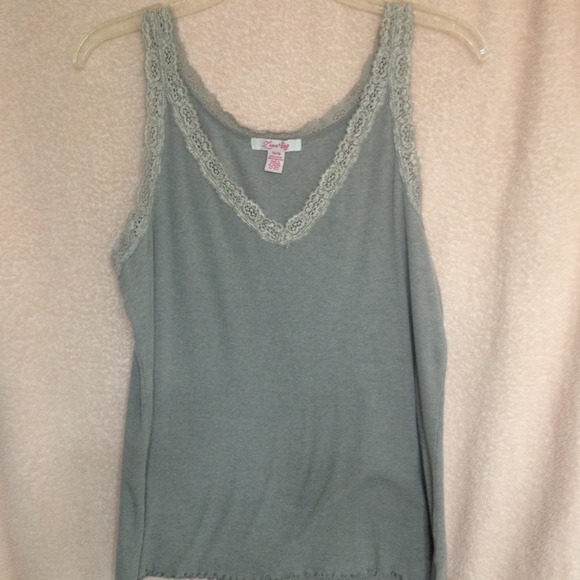 Grey, ribbed tank - Picture 2 of 4