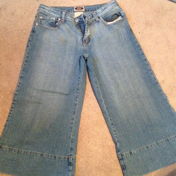 Bundle for @sunyssis 2Jeans, 1Shoe, 2Dress,2Tops - Picture 2 of 2