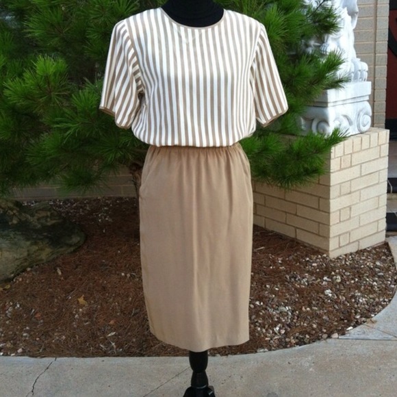 1960's Vintage Neiman Marcus 3-PC Silk Outfit - Picture 2 of 4