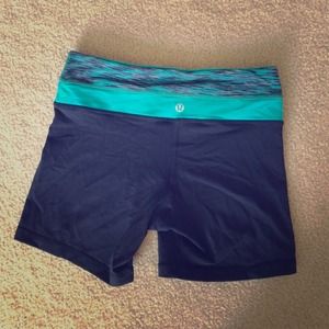 Reversible ack and teal LuLuLemon shorts