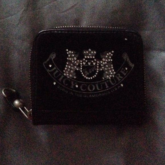 SOLD!!! Authentic Juicy wallet