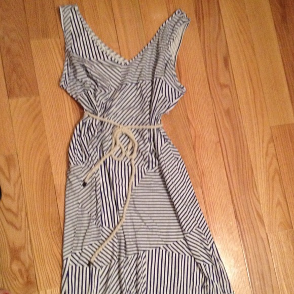 Stripped blue and white maxi maternity dress - Picture 1 of 4