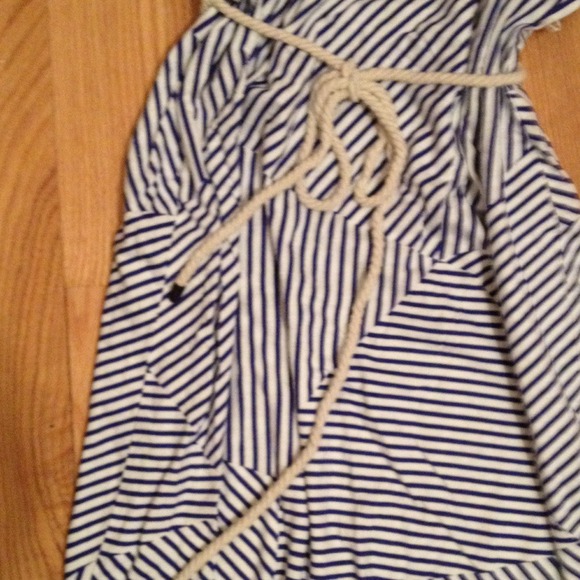 Stripped blue and white maxi maternity dress - Picture 2 of 4