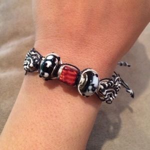 Handmade macrame bracelet with beads
