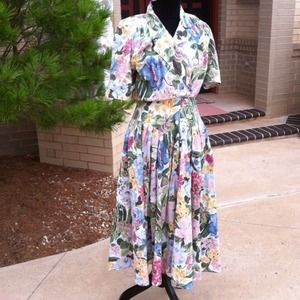 Vintage Floral Midi