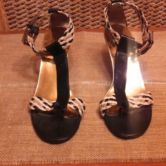 Michael Kors sandal - Picture 1 of 3