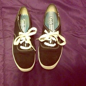 Black keds