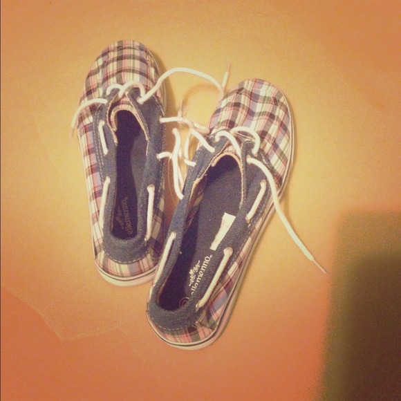 NWT Plaid Shoes