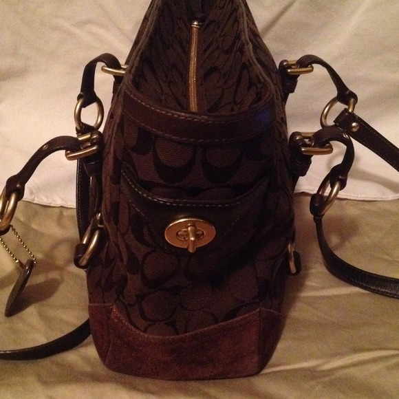 Chocolate Coach Purse.. must go! Reduced price! - Picture 2 of 4