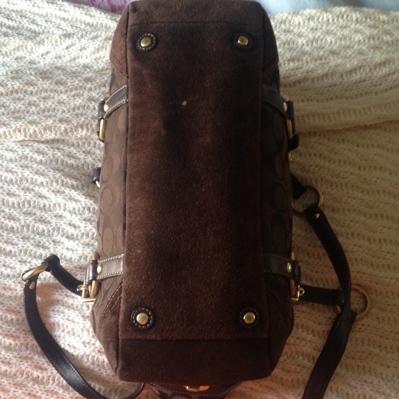 Chocolate Coach Purse.. must go! Reduced price! - Picture 3 of 4