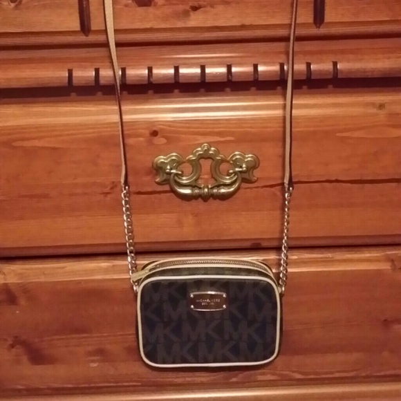 authentic Michael Kors crossbody
