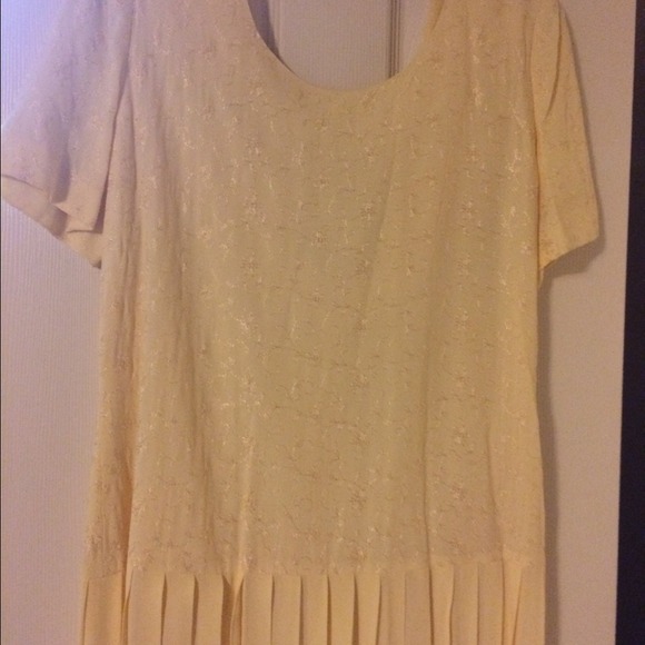 Yellow crepe spring dress