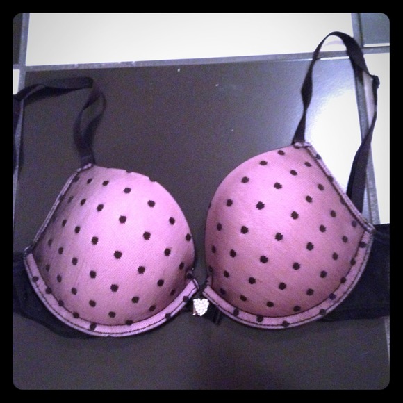 Victoria's Secret Tops - SALE! Victoria Secret pink diamond bra!