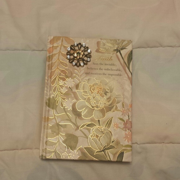 note book - Picture 2 of 3