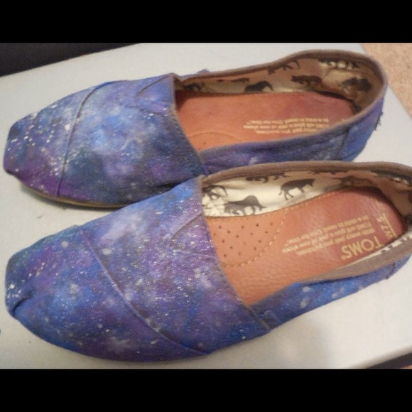Hand-Painted Galaxy Print Toms