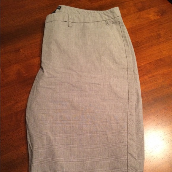 ❌Sold in bundle❌ NYC Plaid Capris