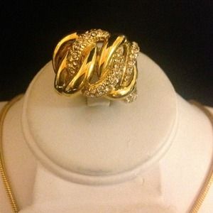 Ring and pendant set