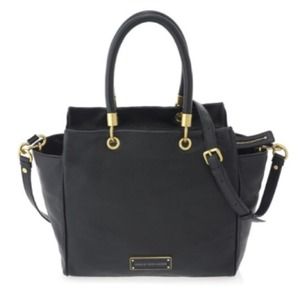 AUTHENTIC Marc Jacobs Bentley Handbag 💗😻👜👛