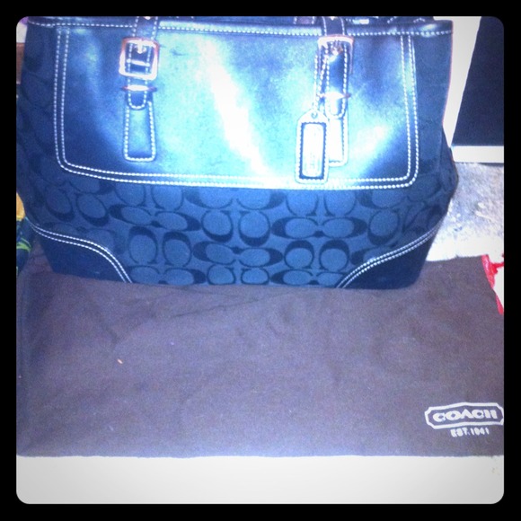Black coach bag! REDUCED
