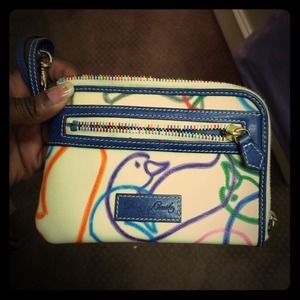 💯 Vintage Dooney & Bourke wristlet *price reduced