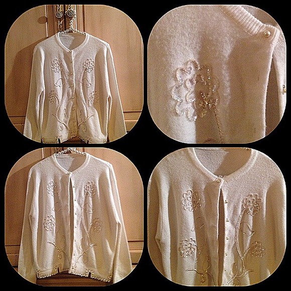 Gorgeous white vintage cardigan pearls and sequins - Picture 4 of 4