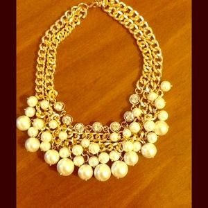 Cute Classy Pearl Necklace