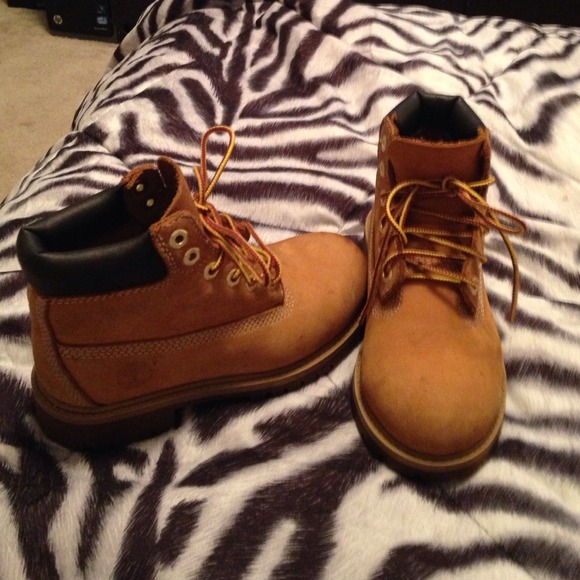 Kids size 13 timberland boots