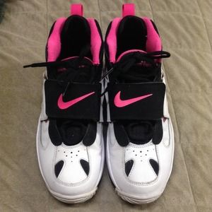 Nike Diamond Turf II