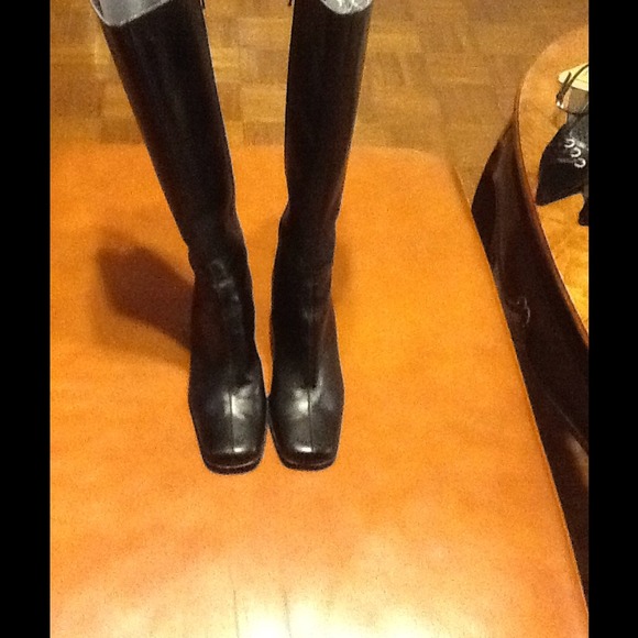 Talbots Black Knee Hi Leather Boot. SZ 5M - Picture 1 of 4