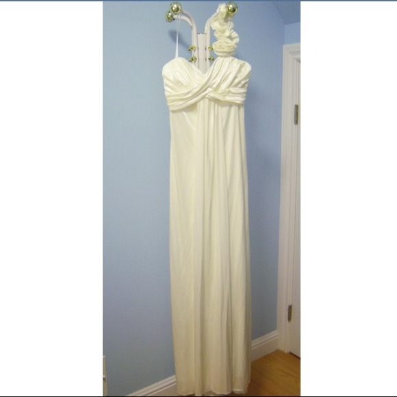 One Shoulder Ivory Bridesmaid/Prom Dress - Picture 3 of 4