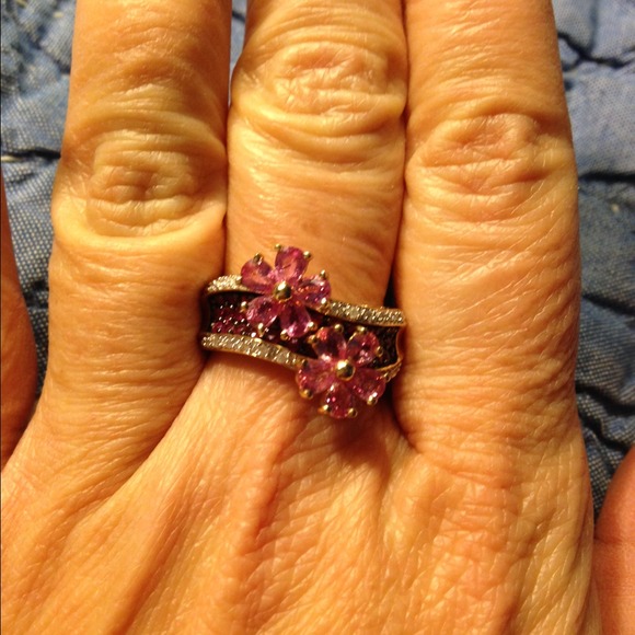 ⛔️REDUCED ⛔️ Designer 14k Ring -Beverly Hills Ring - Picture 2 of 4