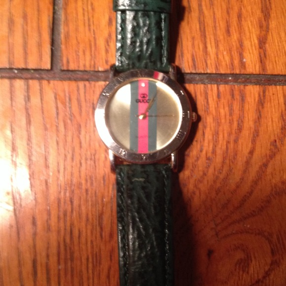 Watch - Picture 2 of 4