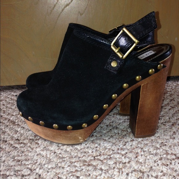 STEVE MADDEN HEELED CLOG