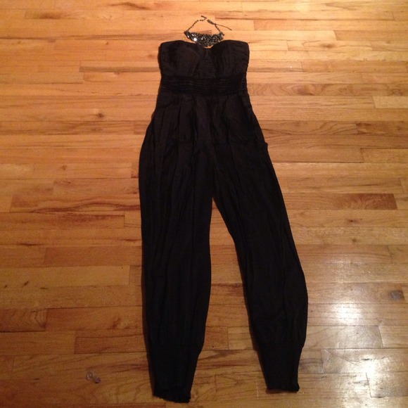 BLACK SILKY JUMPSUIT