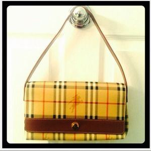 100% Authentic Burberry shoulder bag brand new