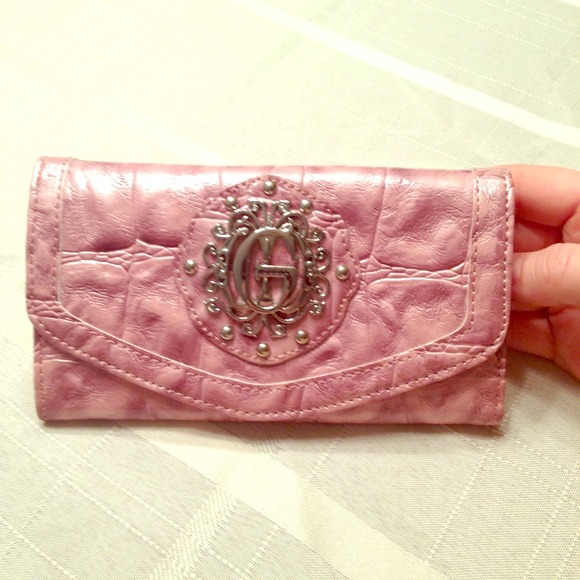 ‼️EVERYTHING MUST GO‼️Brand New Guess Wallet