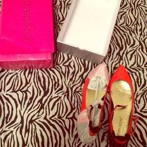 Flats! Adorable. Great for summer