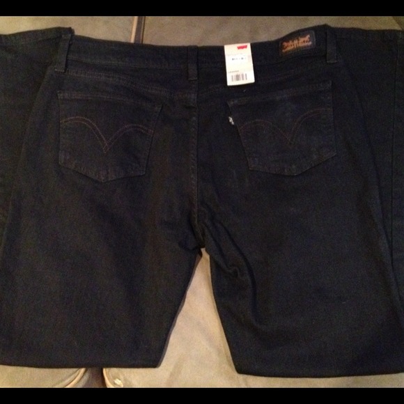 Levi Skinny Jeans (Jeggings)