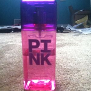 🚫TRADED PINK perfume