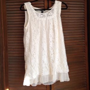 Lace tank with ruffle bottom