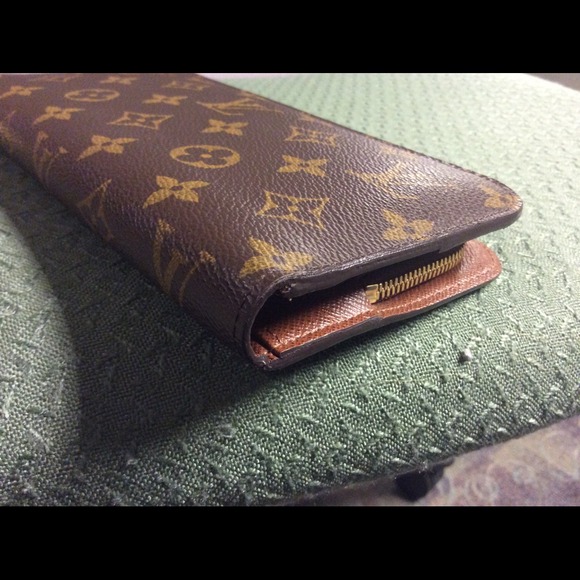 ⛔️SOLD⛔️💯Authentic Louis Vuitton Insolite wallet - Picture 4 of 4