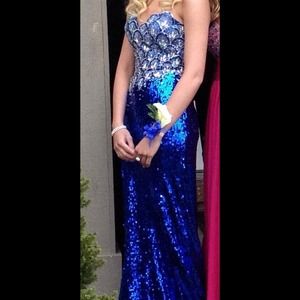 Prom dress