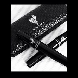 Younique fiber lash mascara