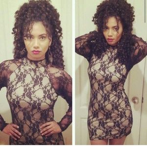 Lace mini