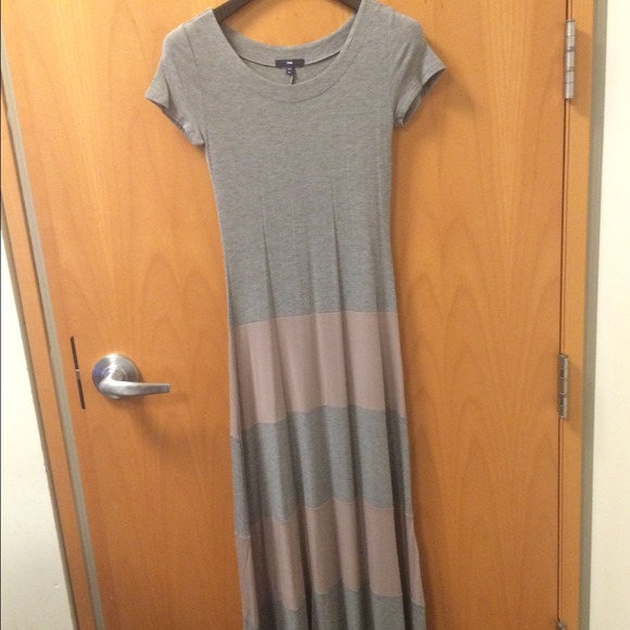 ⛔️SOLD⛔️🎀Neutral color maxi dress🎀