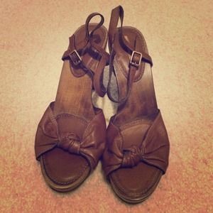 High heel sandal 4 inches