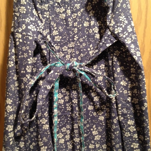 Blue floral tank - Picture 2 of 2